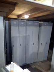 Металлические шкафчики с замком
